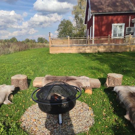 Sunnansjo Gard Pension Katrineholm Buitenkant foto